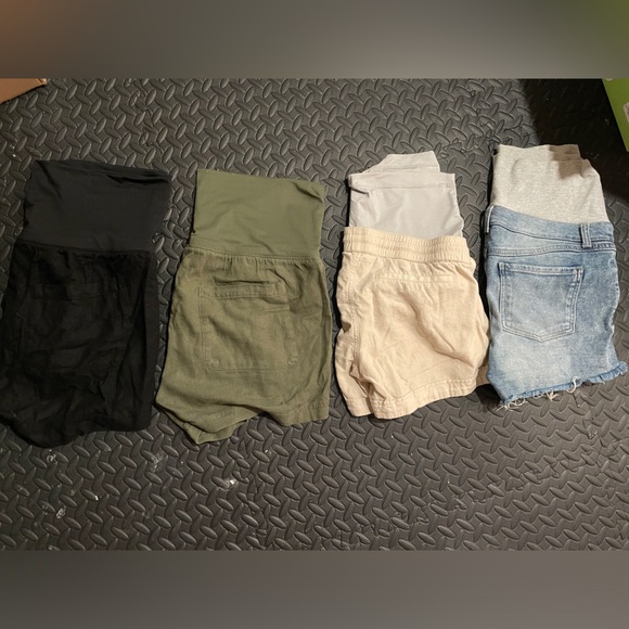 Maternity shorts lot - Picture 1 of 5